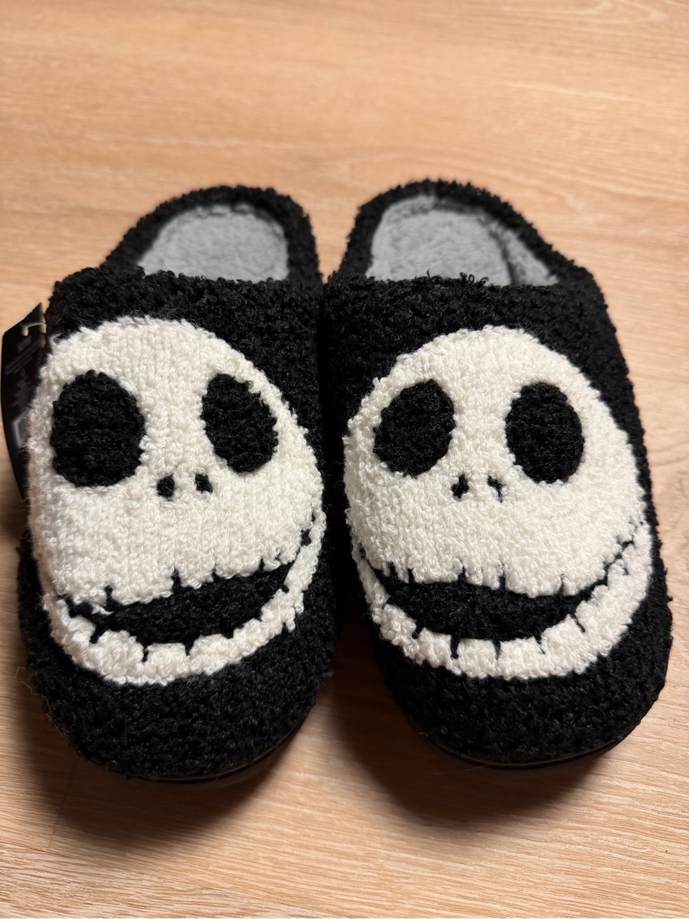 NWT Disney Nightmare Before Christmas Jack Skellington Fuzzy Slip-On Slippers